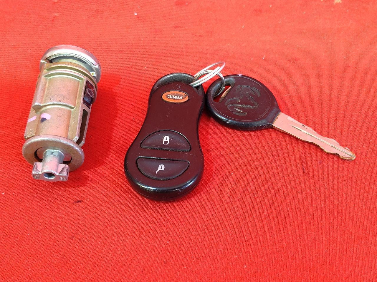 2001 Dodge Dakota Durango Ignition Lock Cylinder Door Handle Tumbler Key Set