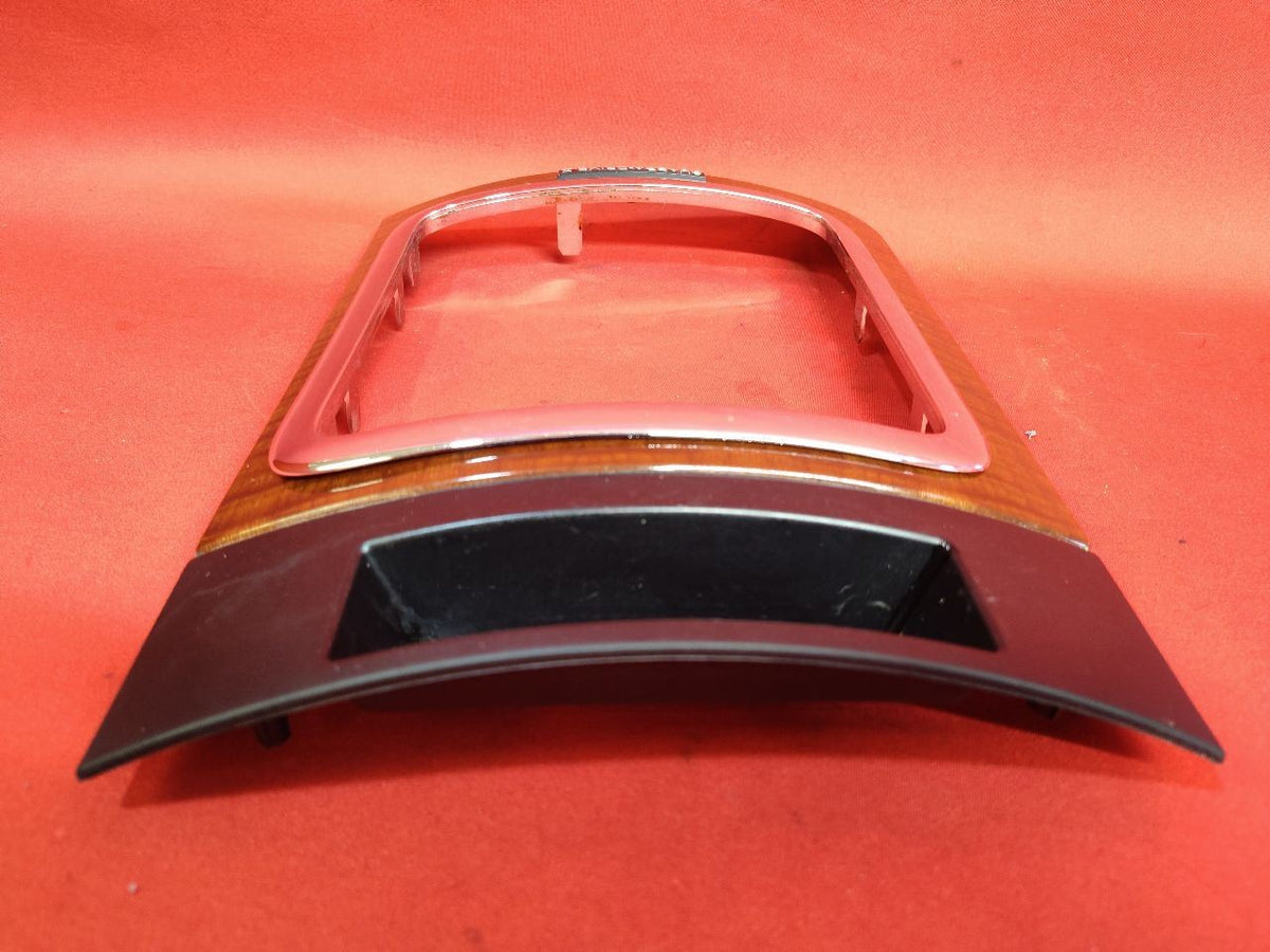 2005-2007 Jeep Grand Cherokee A/T 4WD Shifter Bezel Prem Woodgrain Quadra Drive