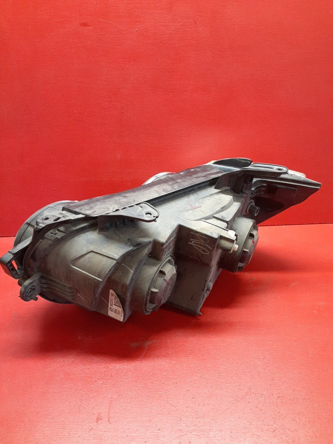 2012-2016 Chevrolet Sonic Front Right Pass Headlight Assembly 42390433