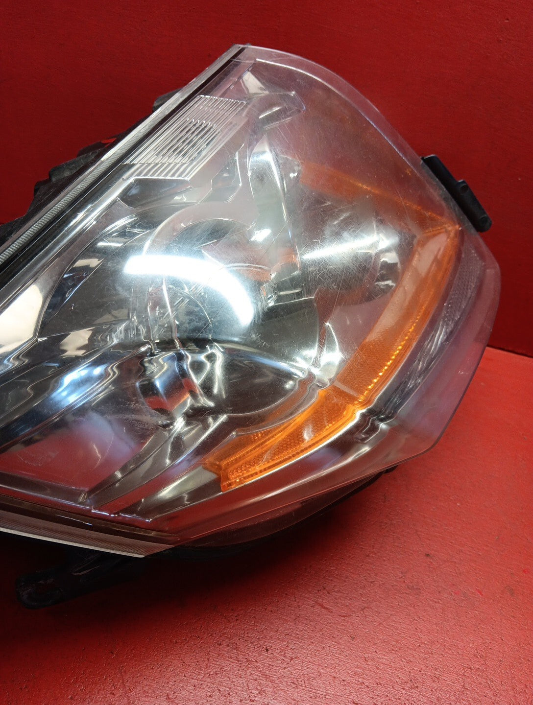 Right Passenger Headlight Halogen TYC Aftermarket for 2008-2014 Cadillac CTS