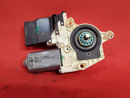 2012-2018 VW Volkswagen Tiguan REAR RIGHT PASSENGER Door Power Window Motor