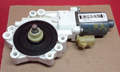 2006 - 2010 Jeep Commander REAR RIGHT PASSENGER Window Motor 55396482AD