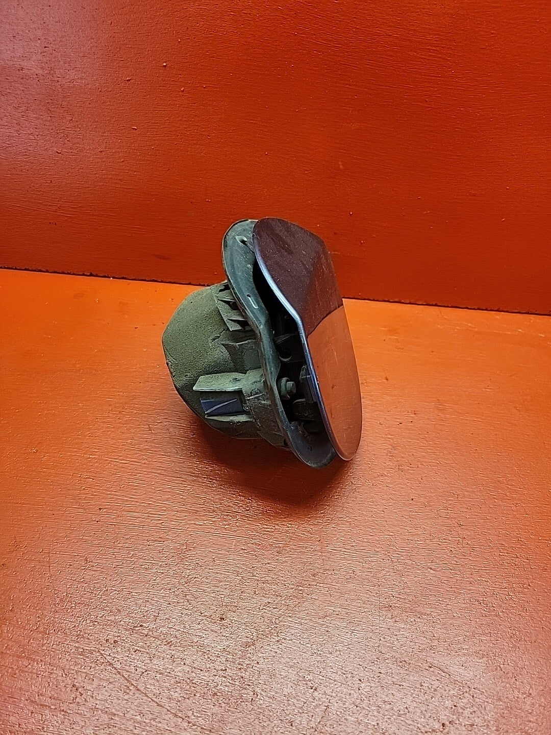 2011-2016 Chevrolet Cruze Fuel Door W/ Fuel Pocket 95916517