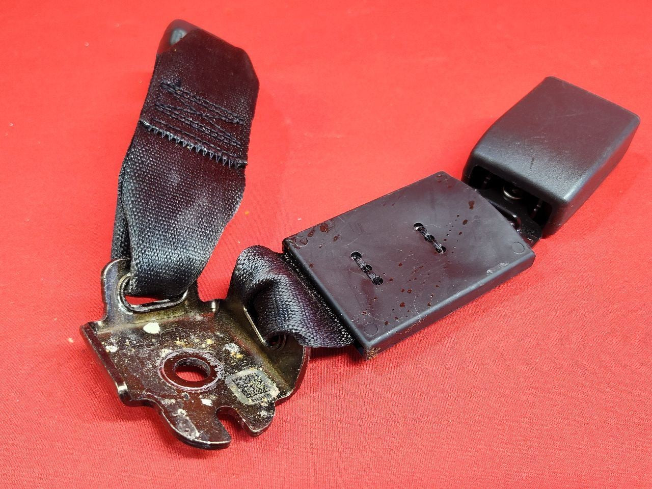 2018-2020 Chevy Equinox GMC Terrain Rear 2nd Row LEFT DRIVER Seat Belt Buckle