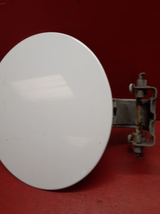2002 -2006 GM Multi Vehicle Fuel Door Summit White 15124078