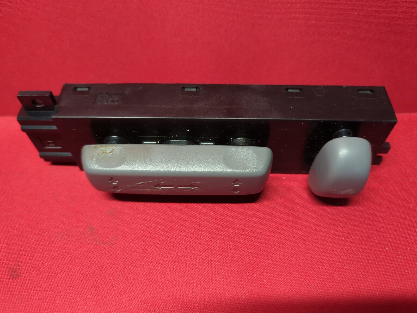 2004 - 2006 Acura MDX RIGHT FRONT Seat 8-Way Adjustment Switch Moon Lake Grey
