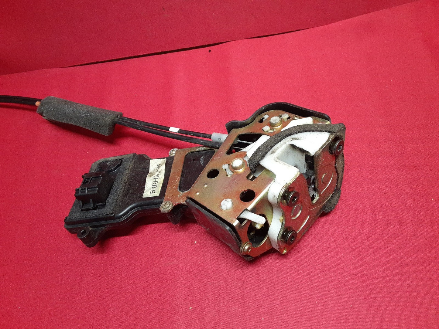 2003 - 2008 Mazda 6 REAR RIGHT PASSENGER Door Latch Lock Actuator GJ6F-72-310L