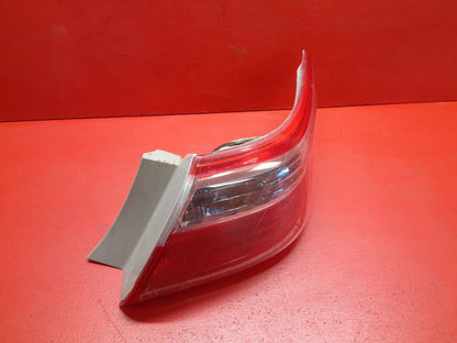2007 2008 2009 Toyota Camry Rear Right Outer Tail Light Lamp Assembly 8155006240