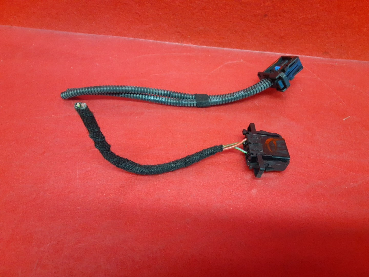 2007 -2008 Audi Q7 6Disc 6 Disc CD Changer 4L0-035-111   PIGTAIL WIRES ONLY
