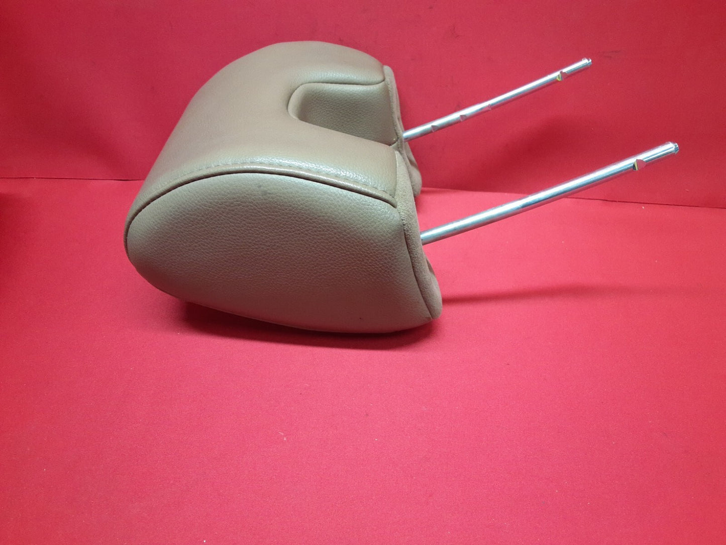 2006 - 2008 Honda Pilot Headrest Seat FRONT DRIVER AND PASSENGER SET
