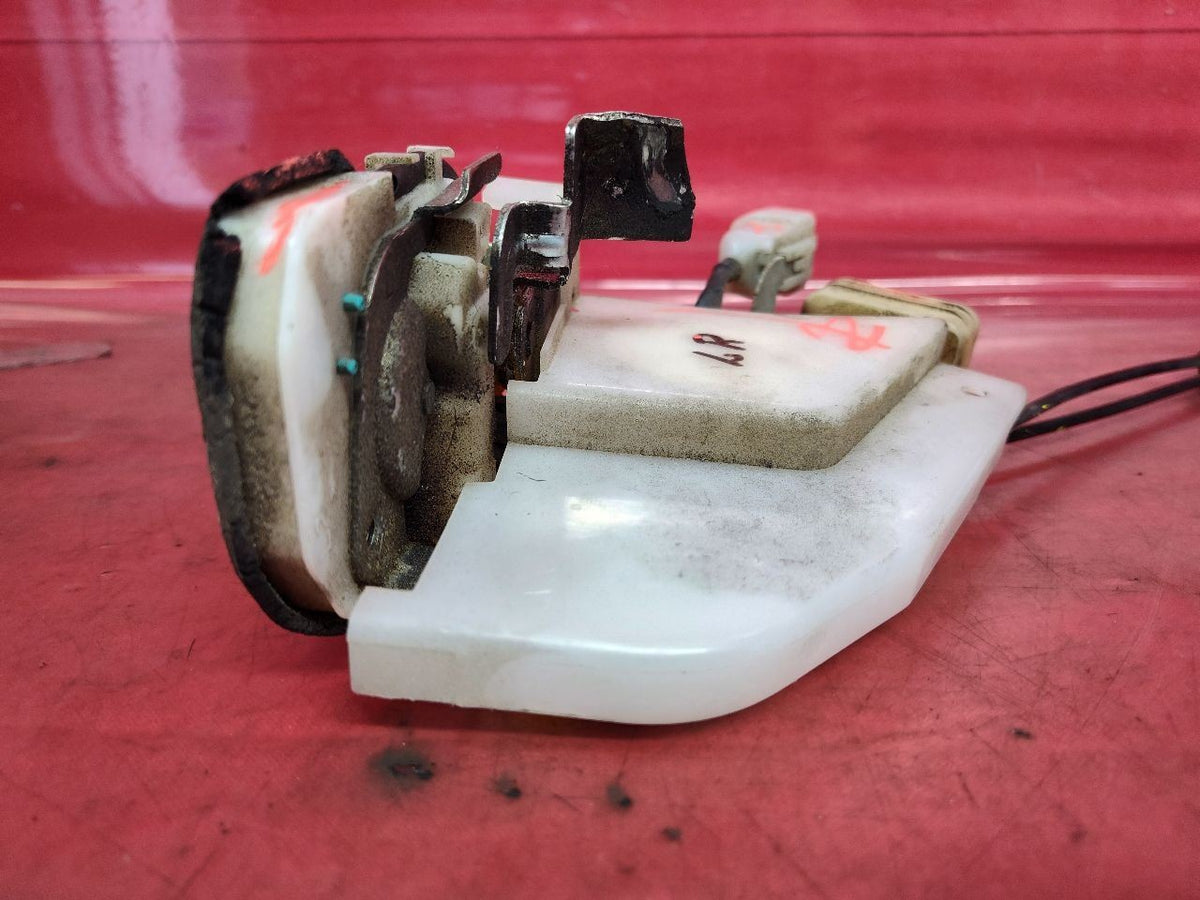 1998-2005 Lexus GS300 / 01-05 GS430 Left Driver REAR Door Latch Lock Actuator