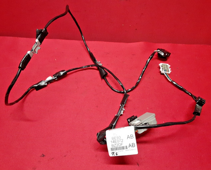 2013 - 2019 Lincoln MKT  RIGHT FRONT Interior Door Handle  DE9Z7422600AB PIGTAIL