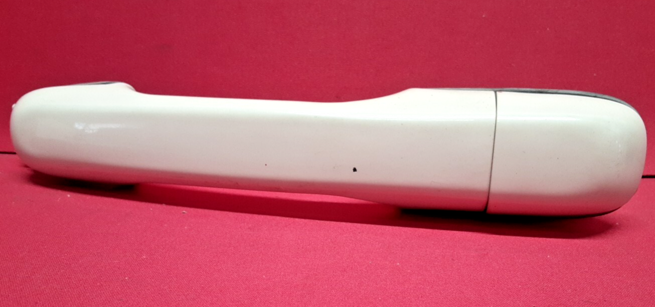 1998 1999 Volvo S70 V70 OUTER LEFT REAR DRIVER Door Handle - 189 Polar White