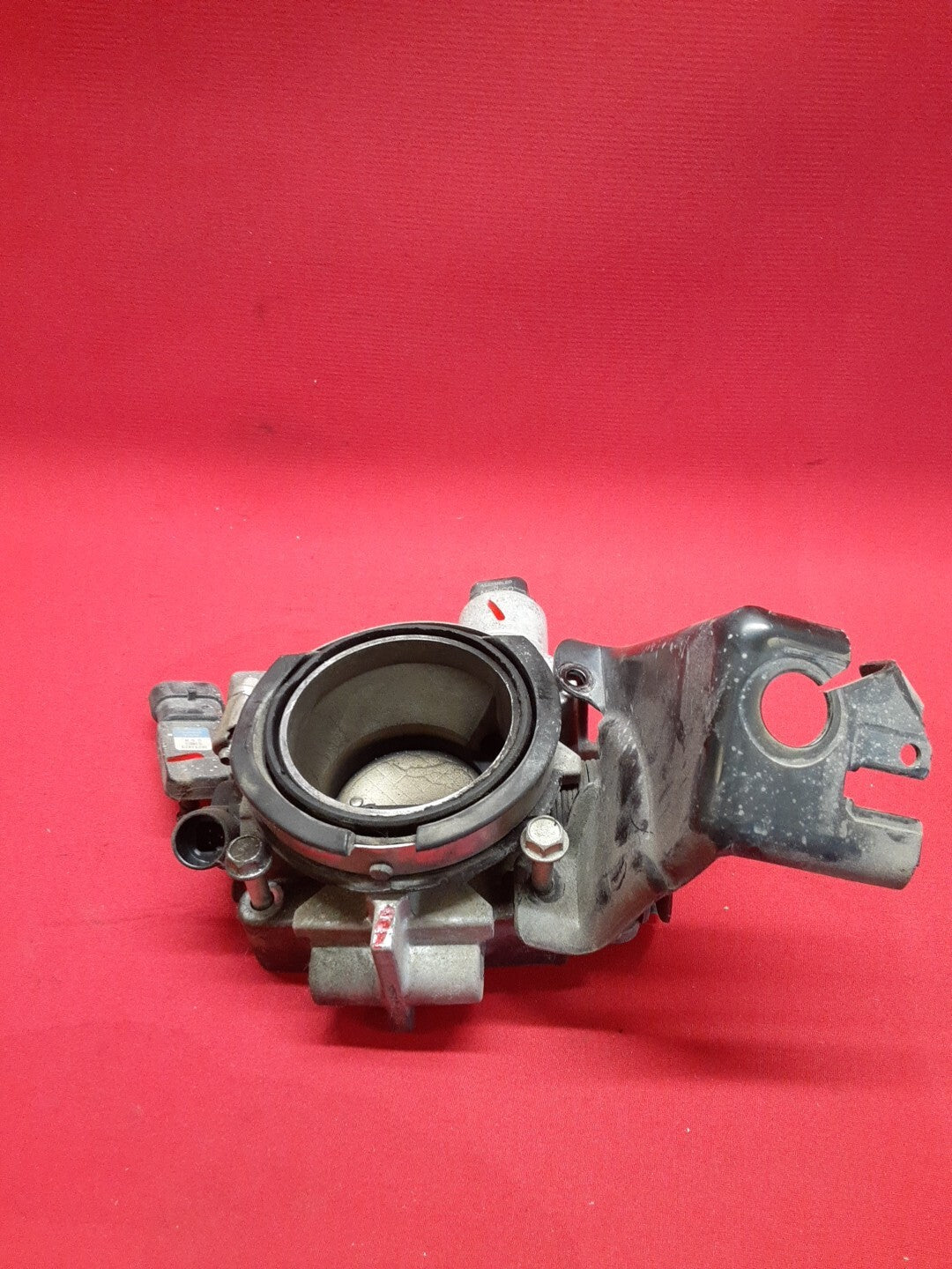 1999 GM Cavalier Sunfire 2.4L Throttle Body Assembly 17113584