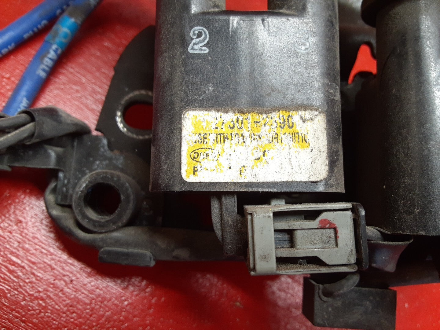 2007 - 2011 Kia Soul / Spectra Sportage Ignition Coil w/ Spark Wires 27301-23900