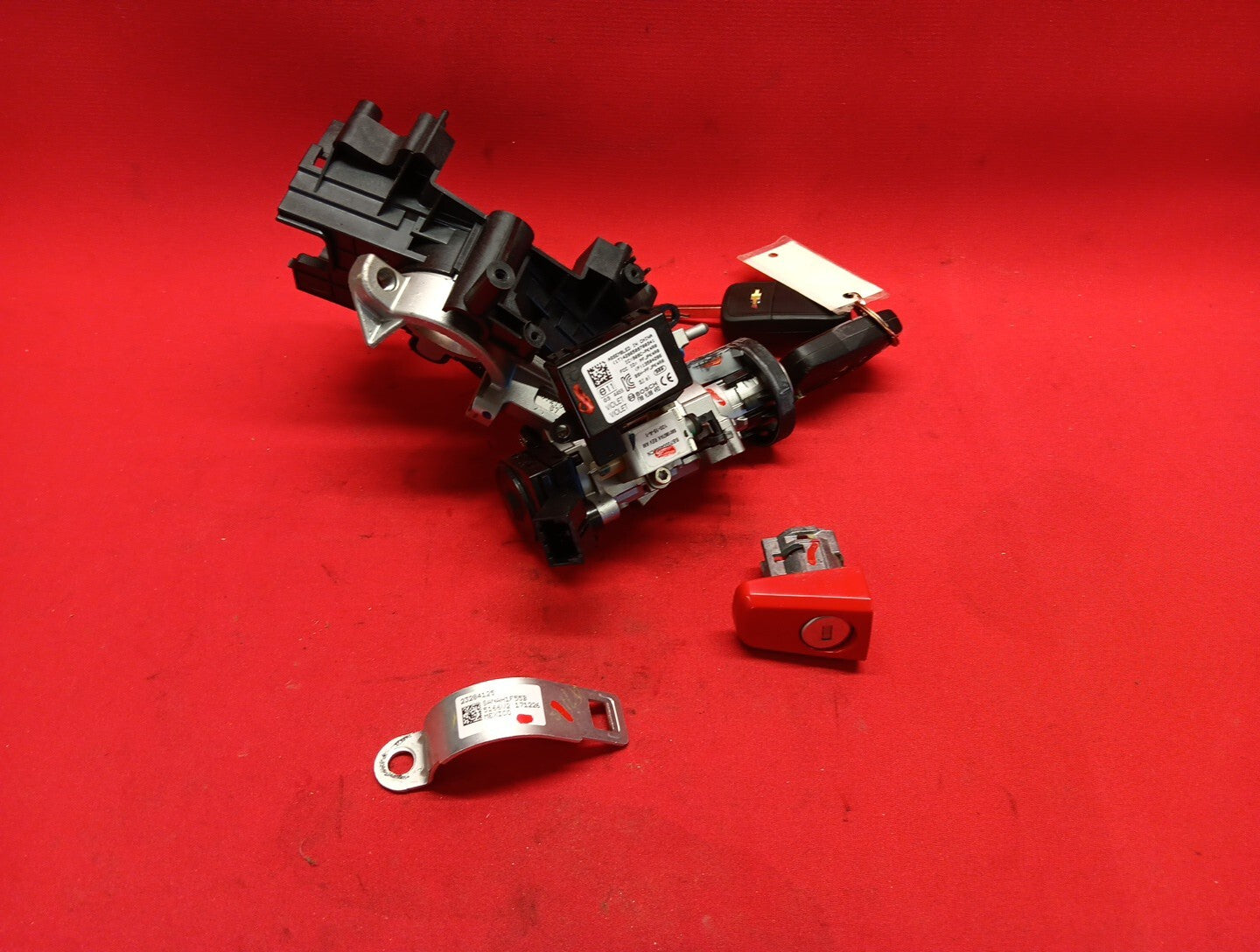 2010-2017 GM Buick Chevrolet GMC Ignition Lock Cylinder Assembly W/ Key 84165716