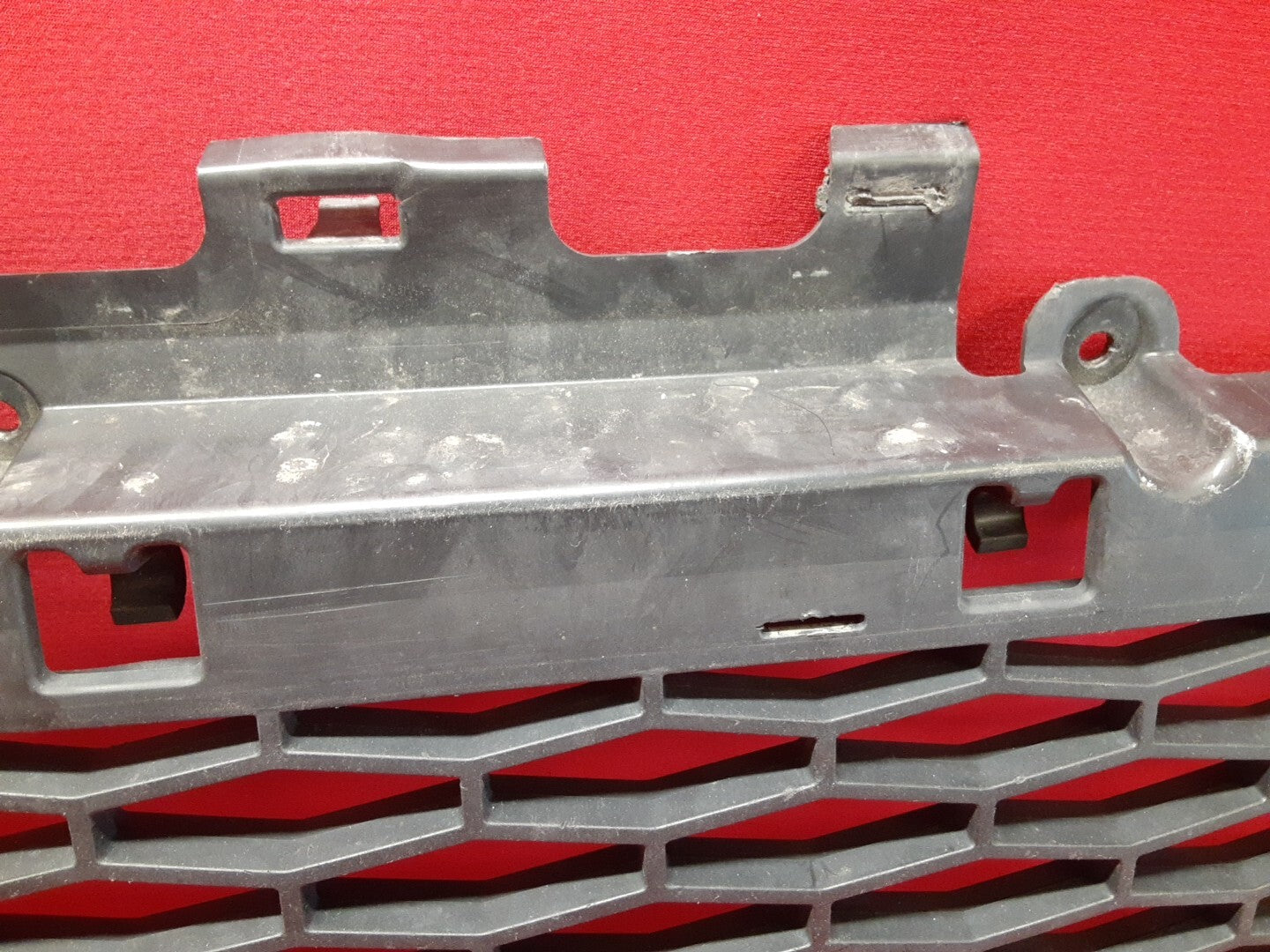 2016 Land Rover Discovery Sport FRONT LOWER Bumper Grille FK72-17K945-A