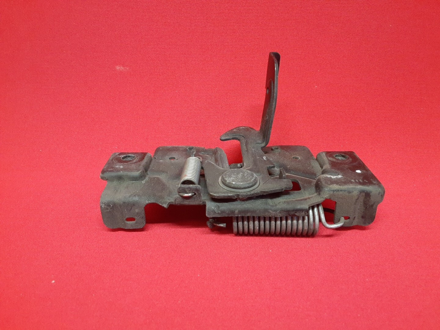 2007 - 2012 Mazda CX-7 Hood Latch Lock Bonnet without Alarm EG21-56-620A