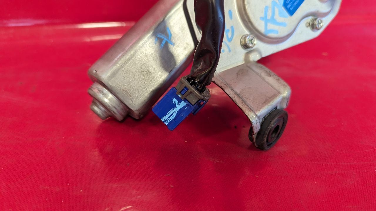 2003-2009 Kia Sorento Rear Hatch Liftgate Tailgate Glass Wiper Motor 98700-3E000