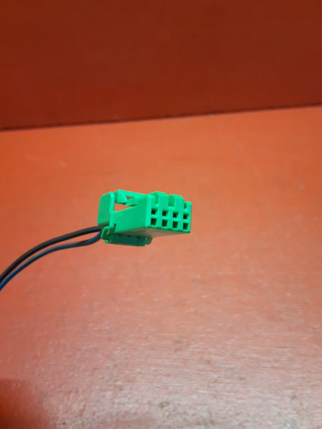 14-23 Land Rover Range Rover Satellite Radio Receiver Module Pigtail LR066914