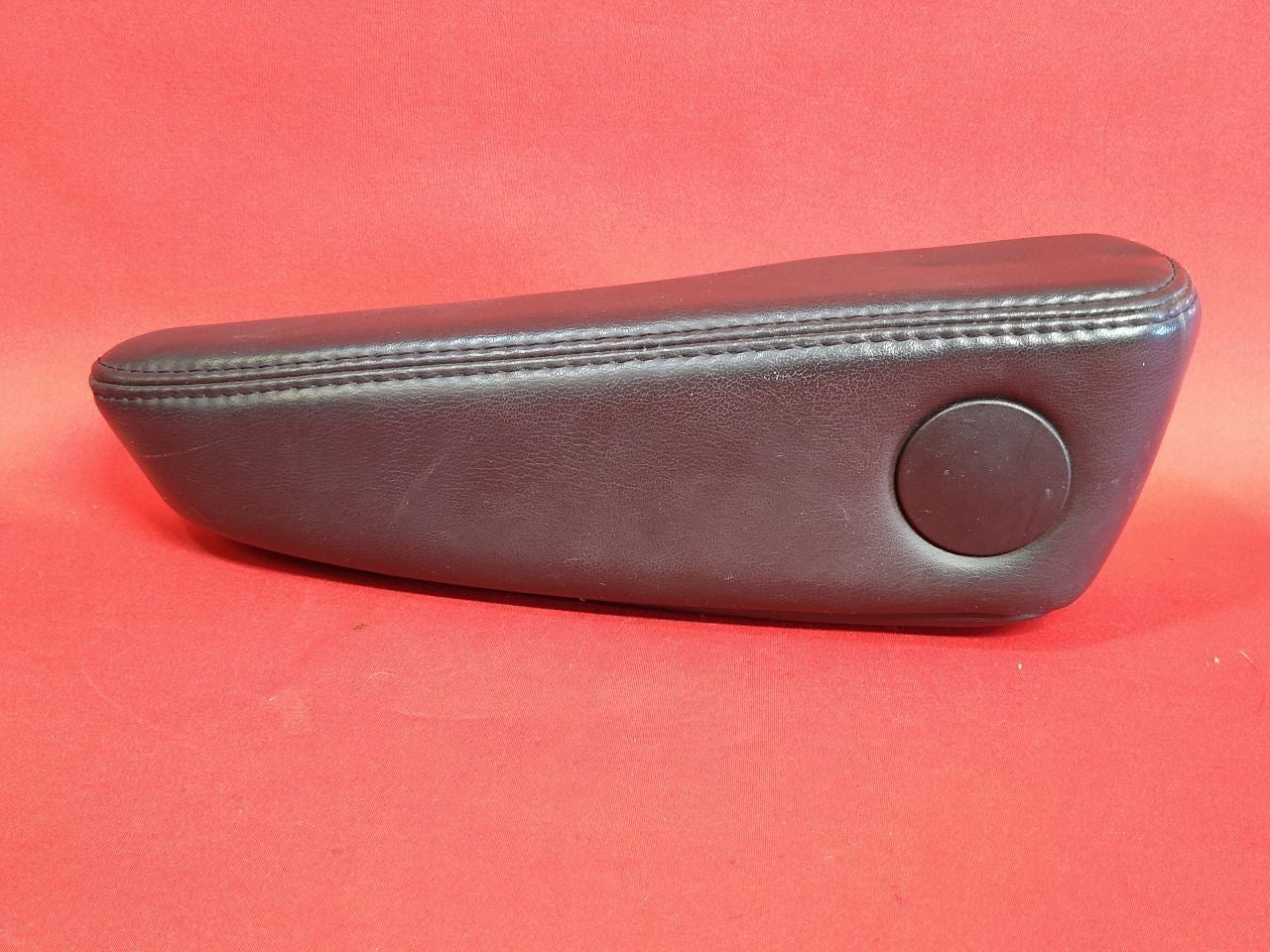 2007-2012 GMC Buick Chevy Saturn REAR 2nd Row LEFT DRIVER Arm Rest Leather