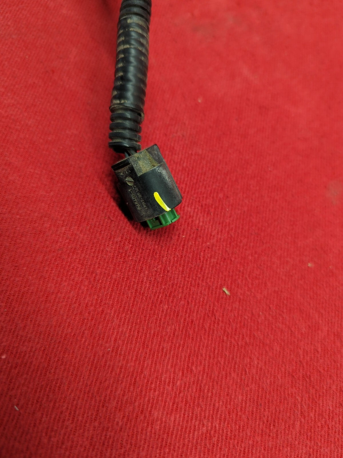 2008 - 2009 Saturn Vue / Hybrid - High Mount / 3rd Brake Light - WIRING PIGTAIL