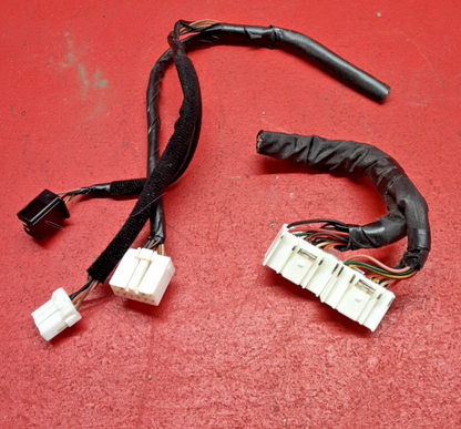 2013 Kia Soul Radio Assembly Display AM/FM/CD/SAT Hazard ECO Pigtail Set
