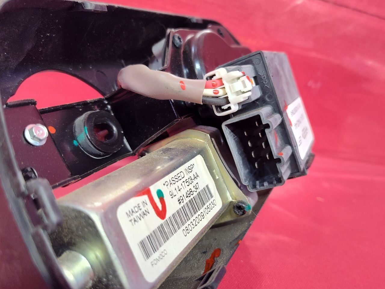 06-10 Ford Explorer Mercury Mountaineer Liftgate Hatch Wiper Motor w/ Covers