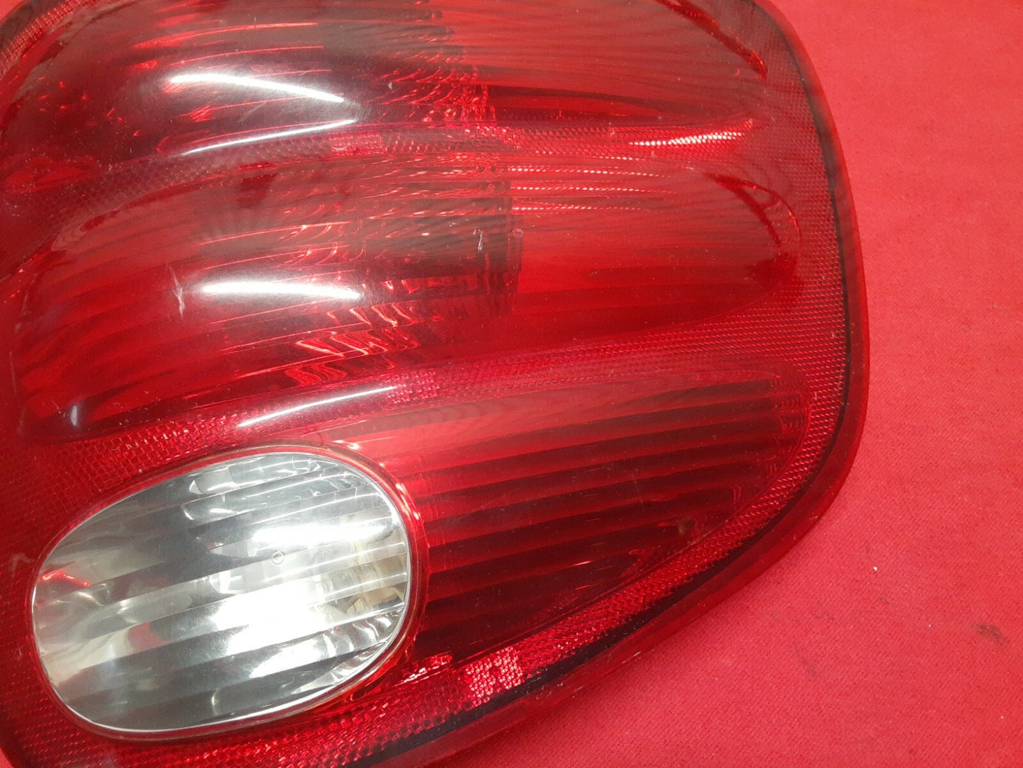 2000 2001 2002 2003 Ford F-150 F150 King Ranch LEFT DRIVER Tail Light Lamp