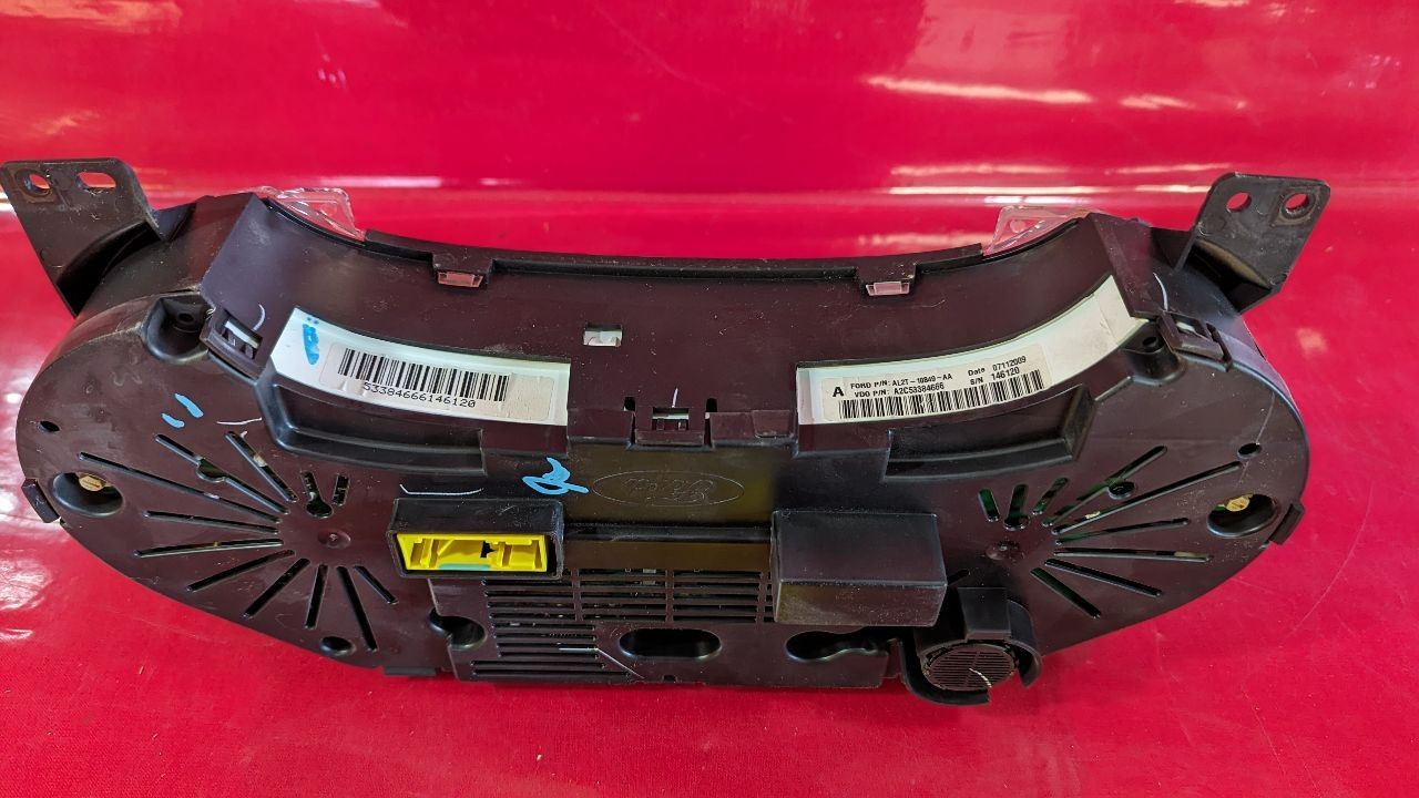 2010 Ford Explorer 4.0L 4.6L Auto Transmission Speedometer Instrument Cluster