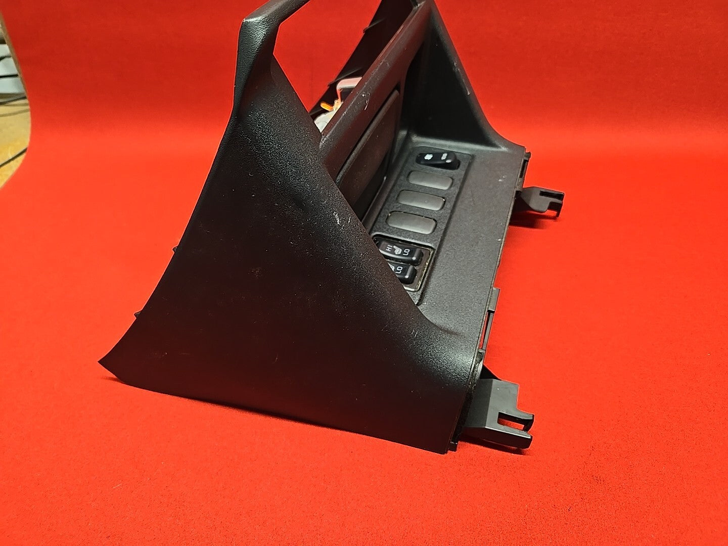 2001 - 2006 Mitsubishi Montero UPPER Center Console Ash Tray Heated Seat Bezel