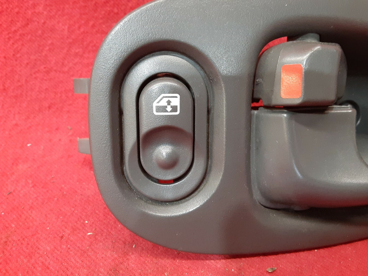 2002 2003 Saturn Vue Interior Door Handle Dark Grey LEFT REAR