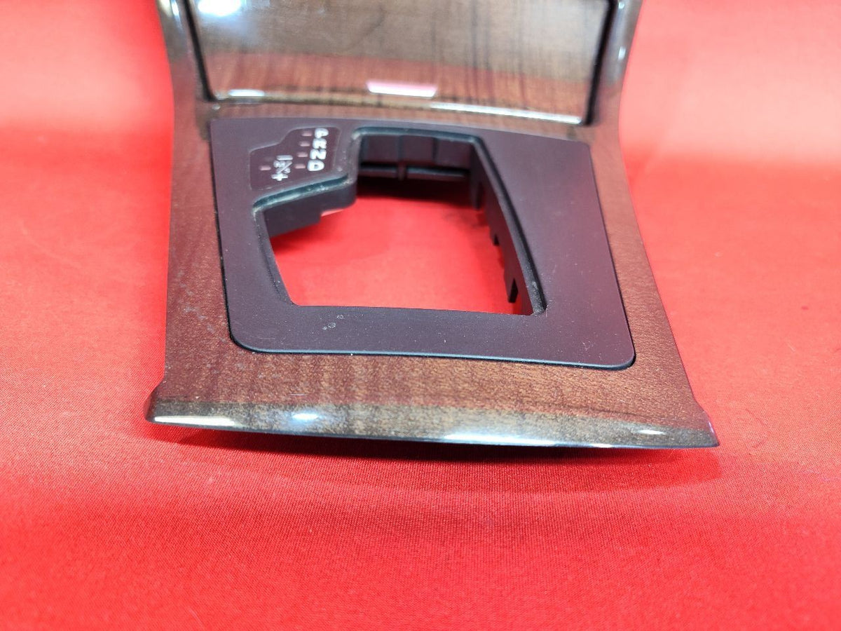 2004-2006 BMW X3 Center Console A/T Shifter Trim Bezel Maronan Dunkel Woodgrain