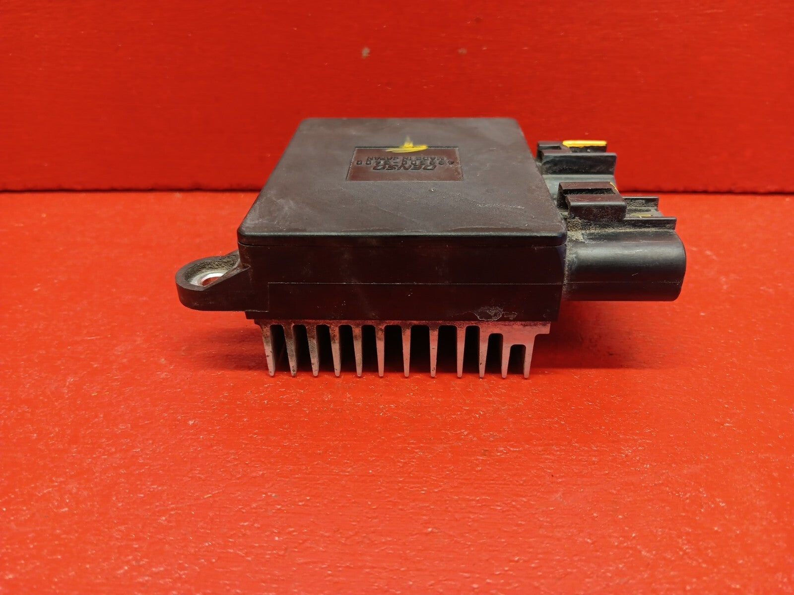 2007 2008 2009 Mazda CX-7 DENSO Fan Control Module 499300-3400