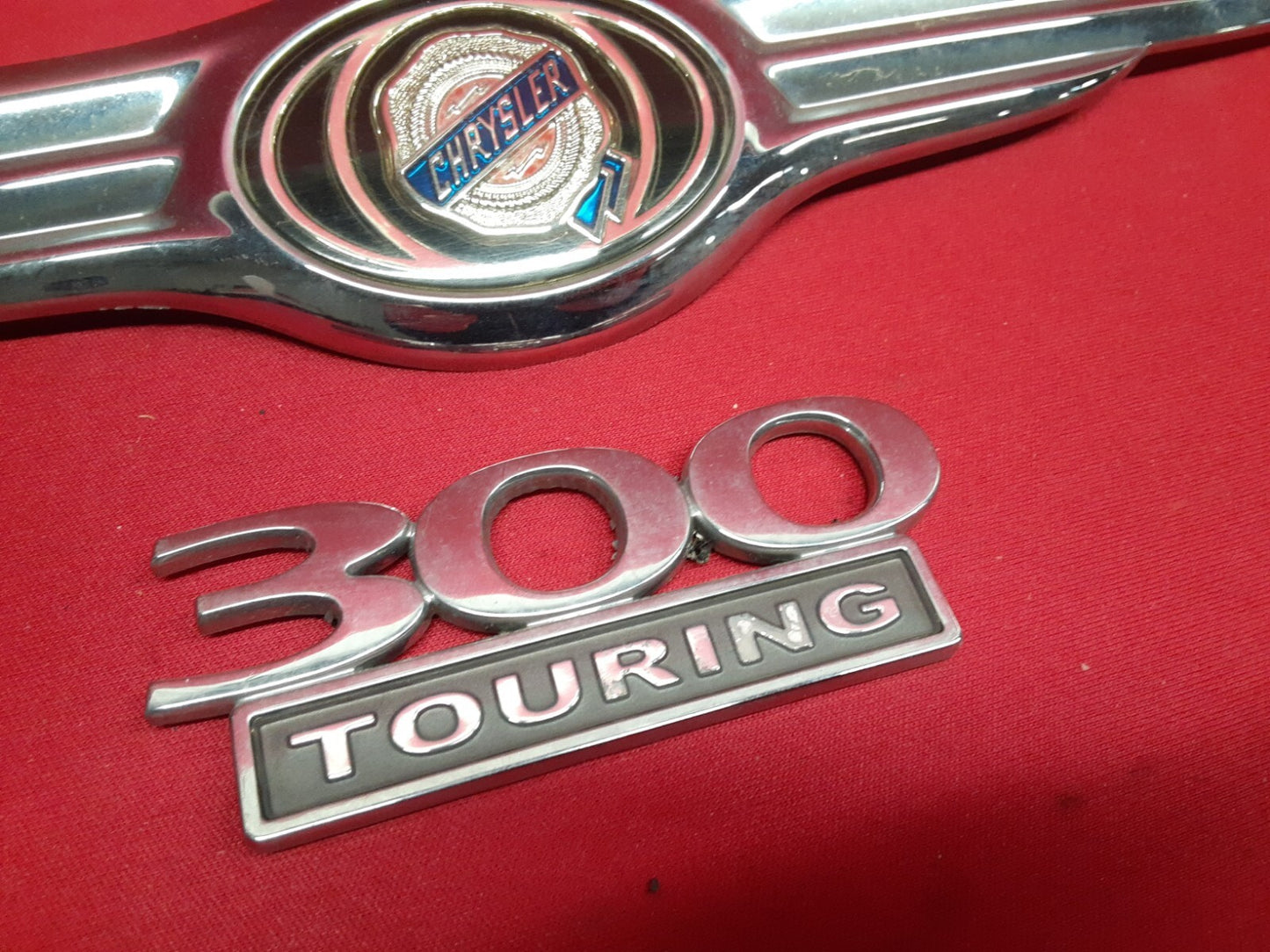 2008 - 2010 Chrysler 300 Touring REAR Nameplate Badge Emblem Wings 68019645AB