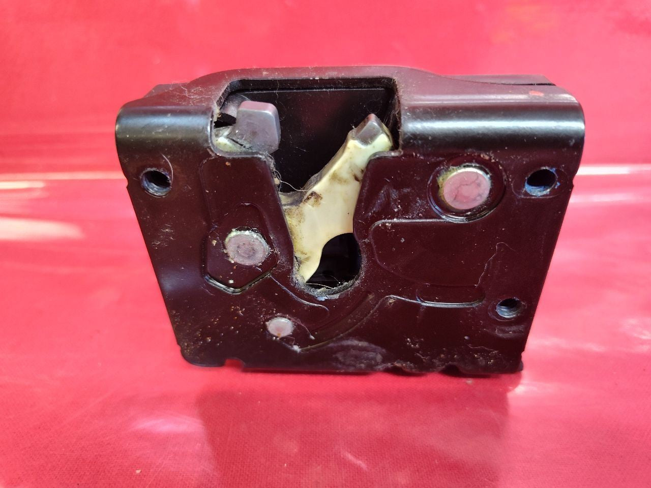 2008-2012 Ford Escape Mercury Mariner Liftgate Tailgate Latch Lock Actuator