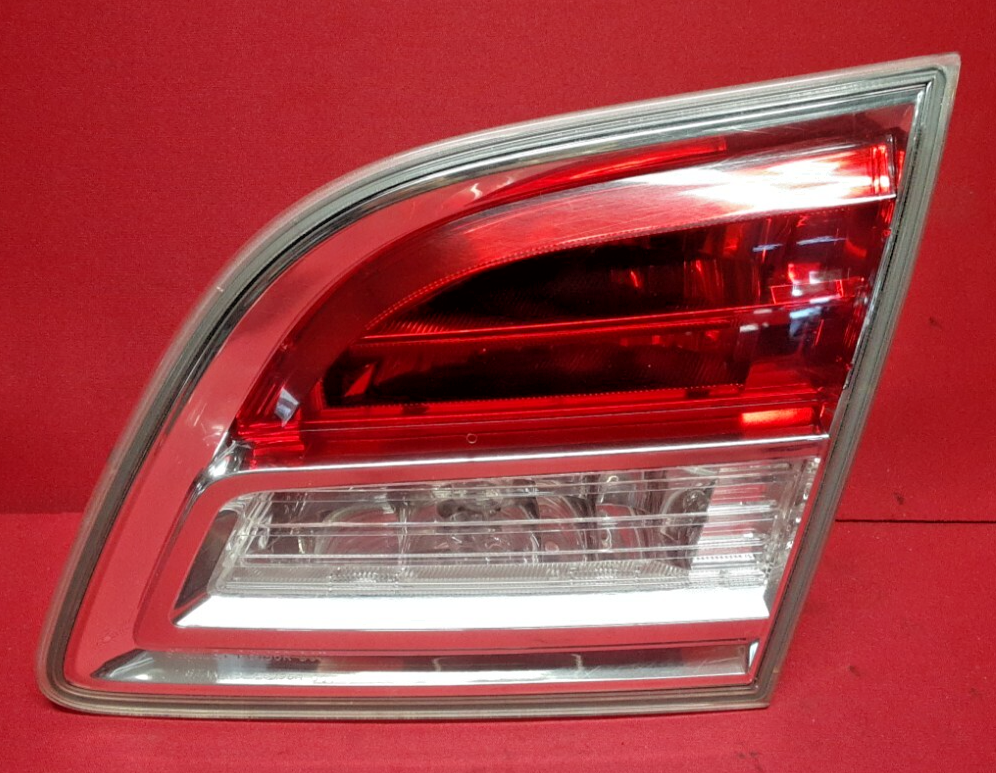 2007 - 2009 Mazda CX9 CX-9 RIGHT PASSENGER Tail Light Lamp on Hatch TD11-51-3F0G