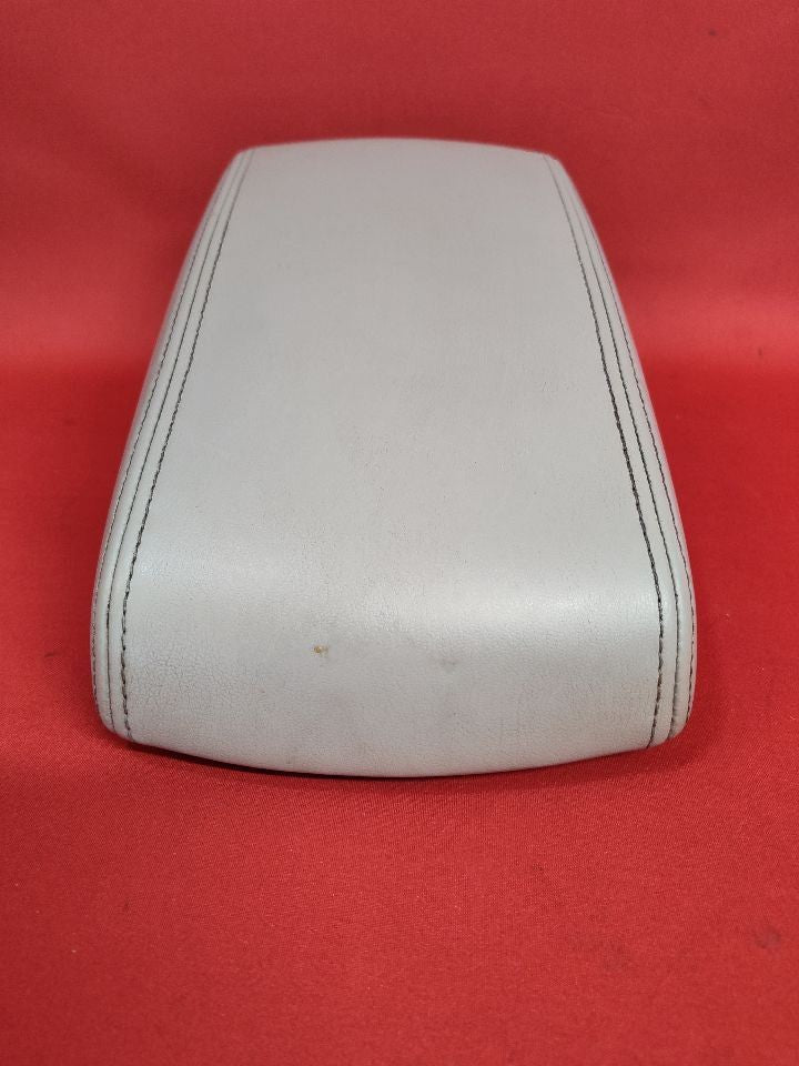 2006-2016 Chevrolet Impala Center Console Armrest Lid Light Titanium Leather