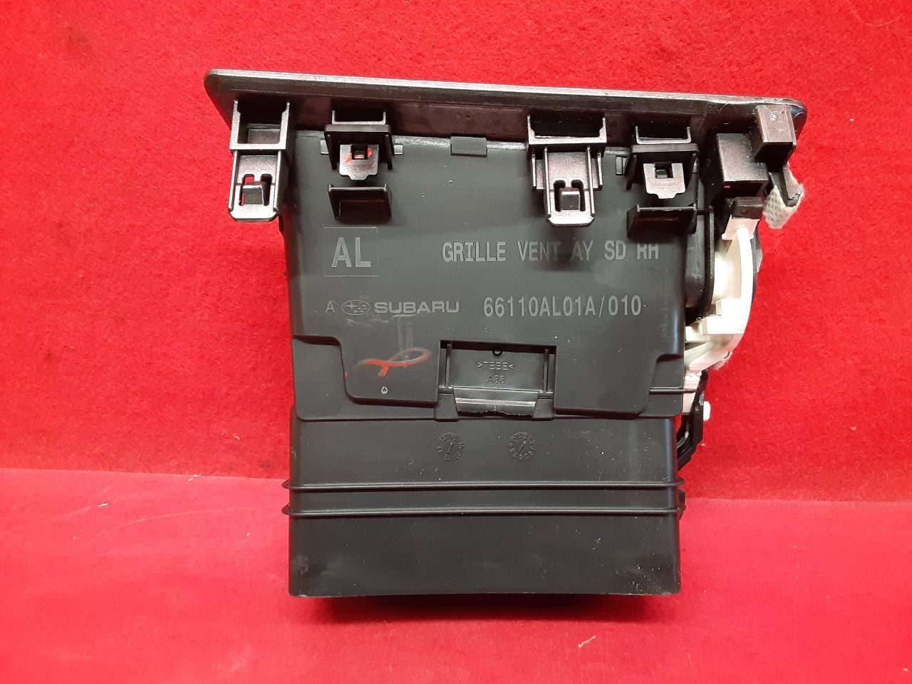 15-19 Subaru Legacy Outback 19-24 Ascent RIGHT PASSENGER Dash Air Vent Duct