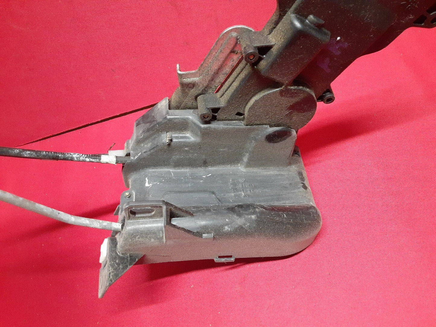 2003 - 2008 Mazda 6 FRONT RIGHT PASSENGER Door Latch Lock Actuator GK2A-58-310H