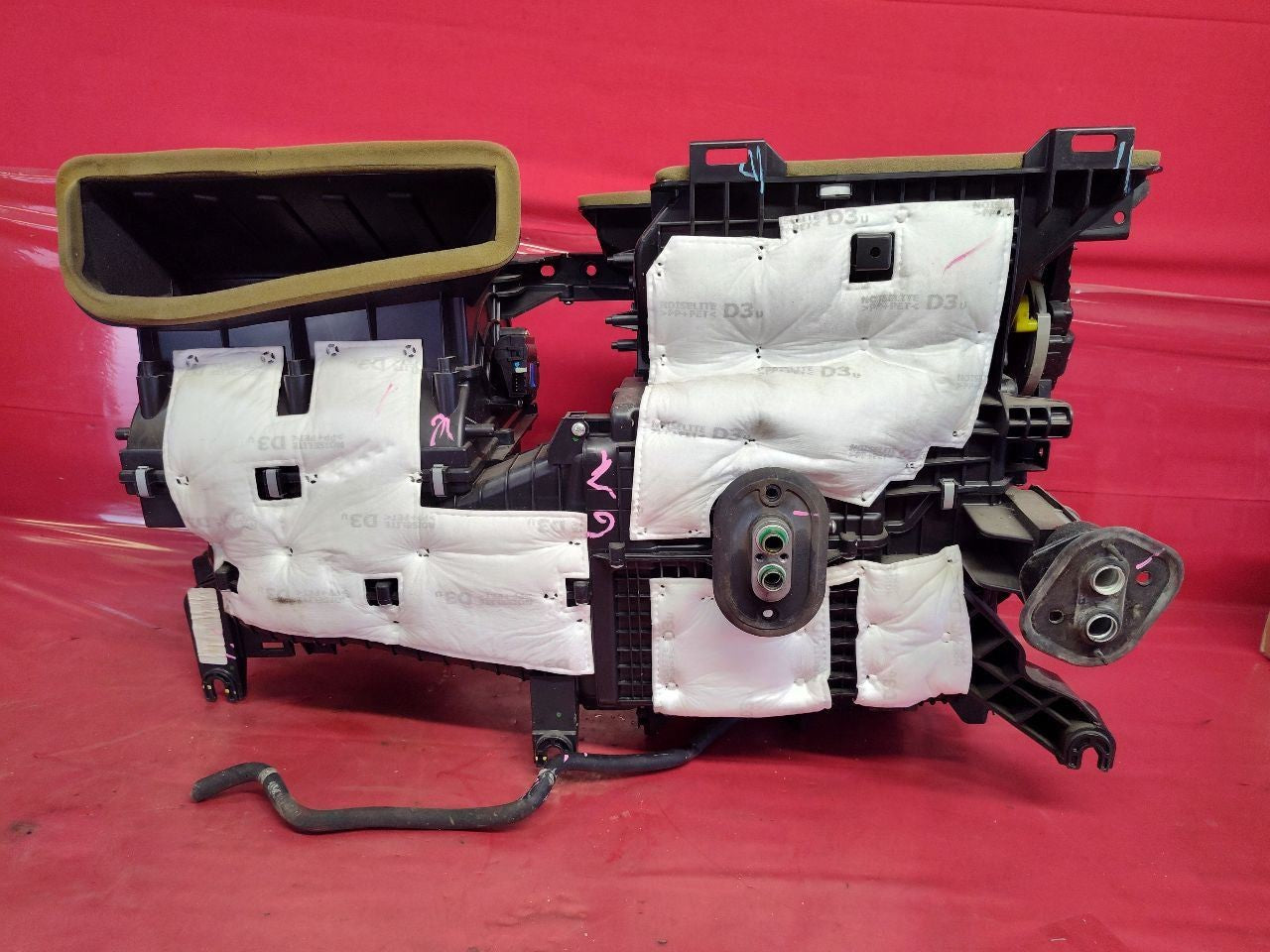 2016-2019 Kia Sorento Manual Climate HVAC Evaporative Heater Blower Box - 81k