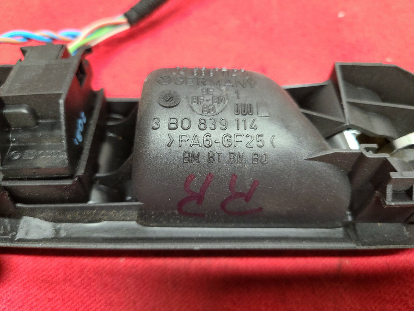 1998 - 2005 Volkswagen Passat - Rear Right Interior Door Handle - 3B0839114