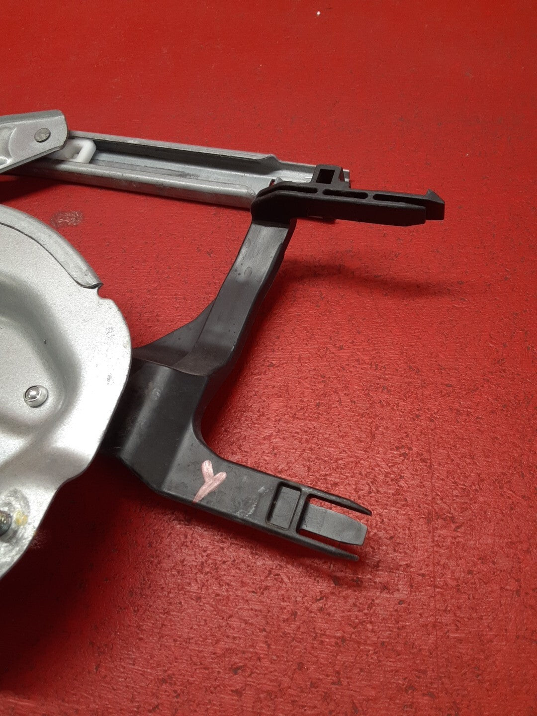 2010 2011 Kia Soul FRONT RIGHT PASSENGER SIDE Window Regulator Assembly