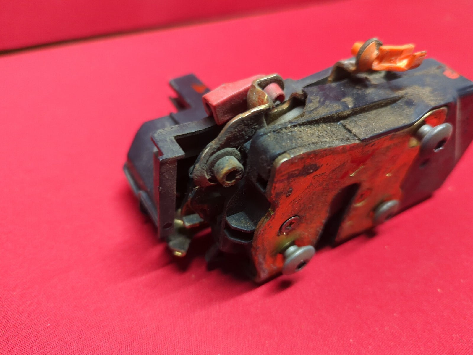 1999 - 2004 Jeep Grand Cherokee Front Left Door Lock Actuator - 55136347AB