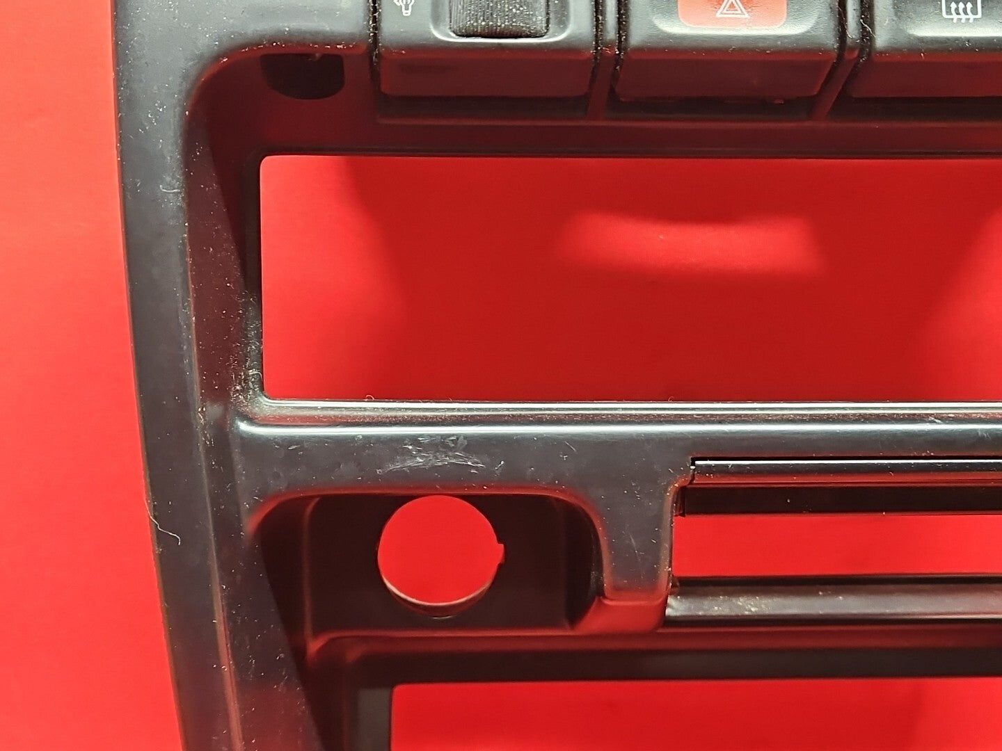 94-95 Nissan Pathfinder 95-97 Pickup Center Dash Radio Bezel Trim Air Vent Panel