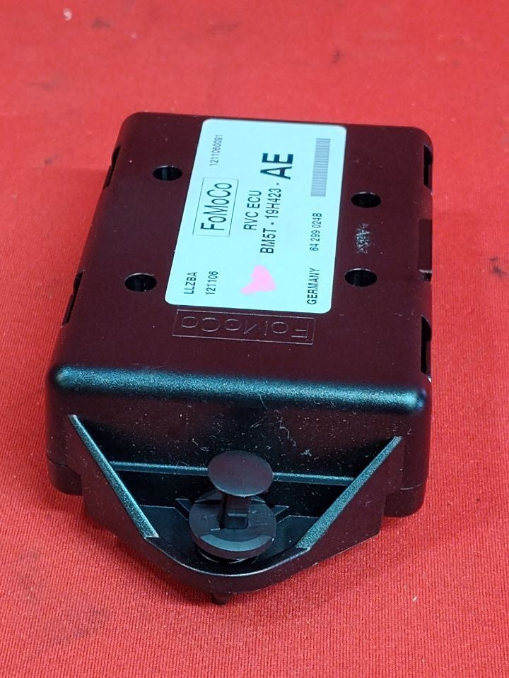 2012 2013 Ford Focus + ELECTRIC Rear-View Camera Park Assist Control Module