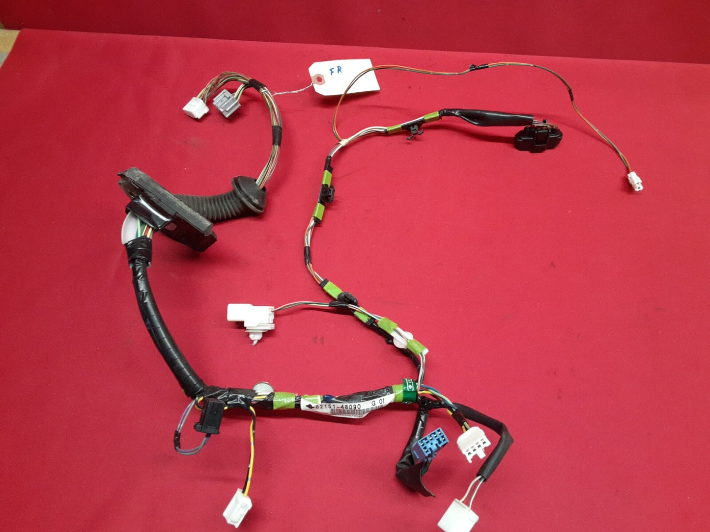 2001 - 2007 Toyota Highlander RIGHT FRONT Door Wiring Harness 82151-48090
