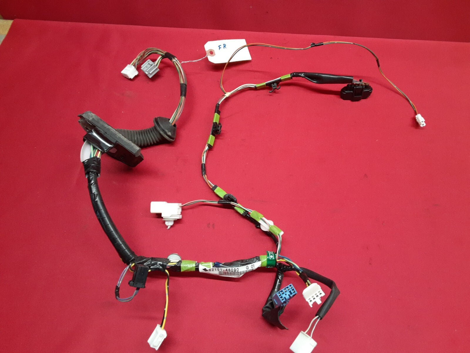 2001 - 2007 Toyota Highlander RIGHT FRONT Door Wiring Harness 82151-48090