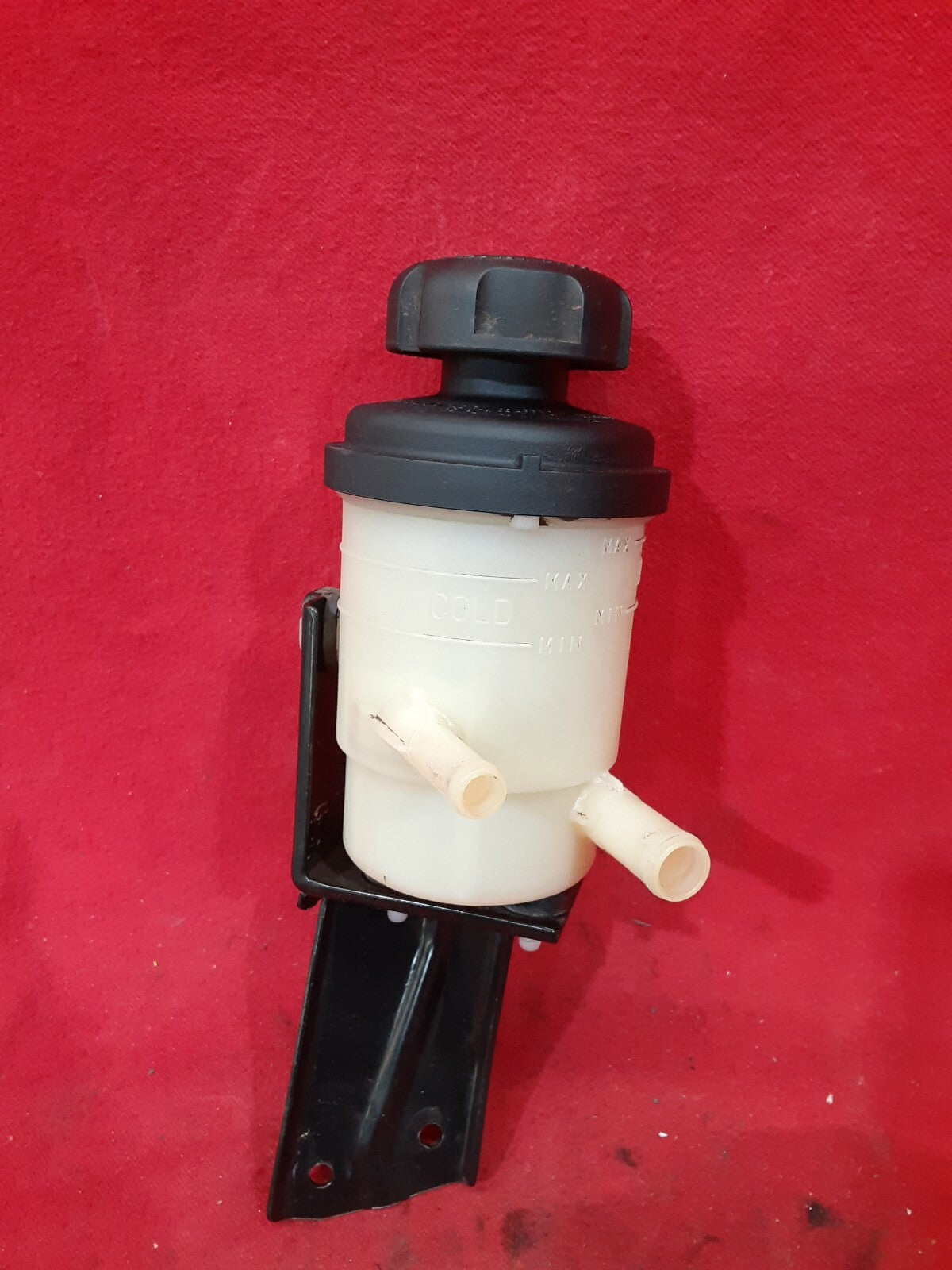 2011 - 2013 Sorento / 2009 - 2011 Santa Fe - Power Steering Reservoir
