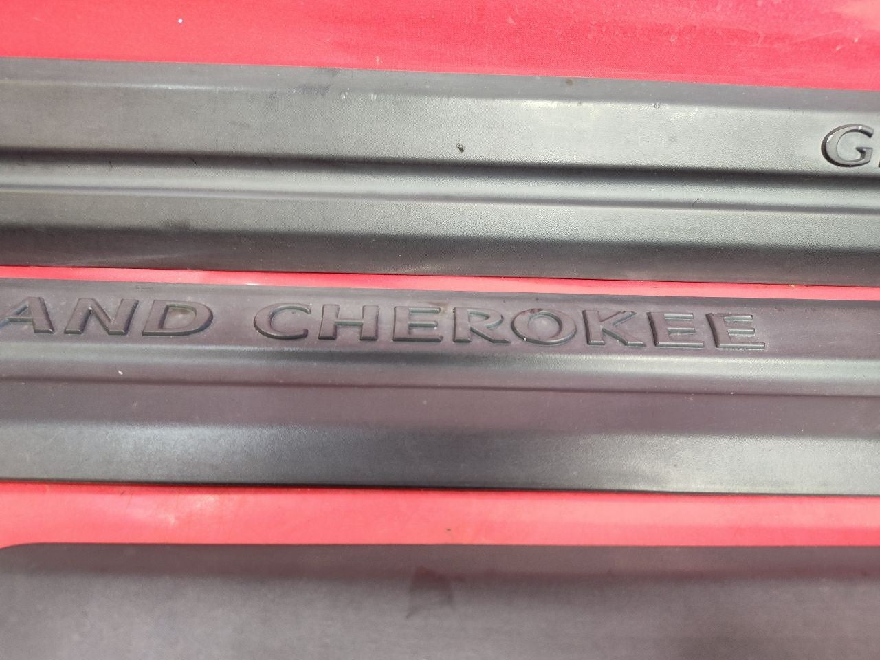 2005 2006 Jeep Grand Cherokee Exterior Door Molding Trim Strips Black FULL SET
